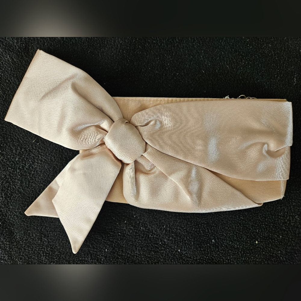 Lulu Townsend Champaign Clutch with Bow